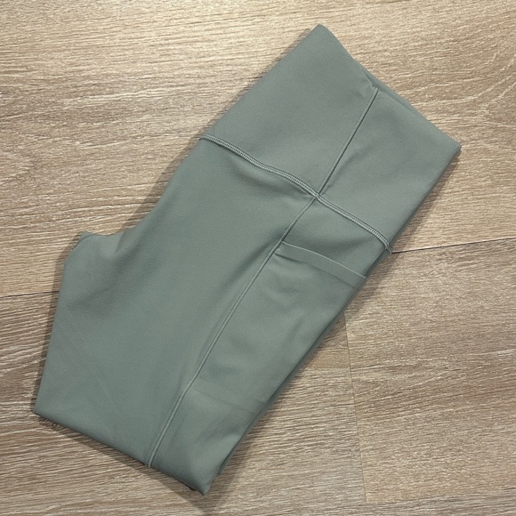 Athleta Salutation Stash 7/8 Sage Green Leggings - Picture 4 of 4